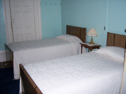 room-09